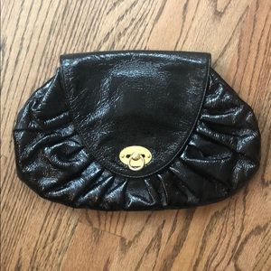 Patent Goldenbleu Clutch